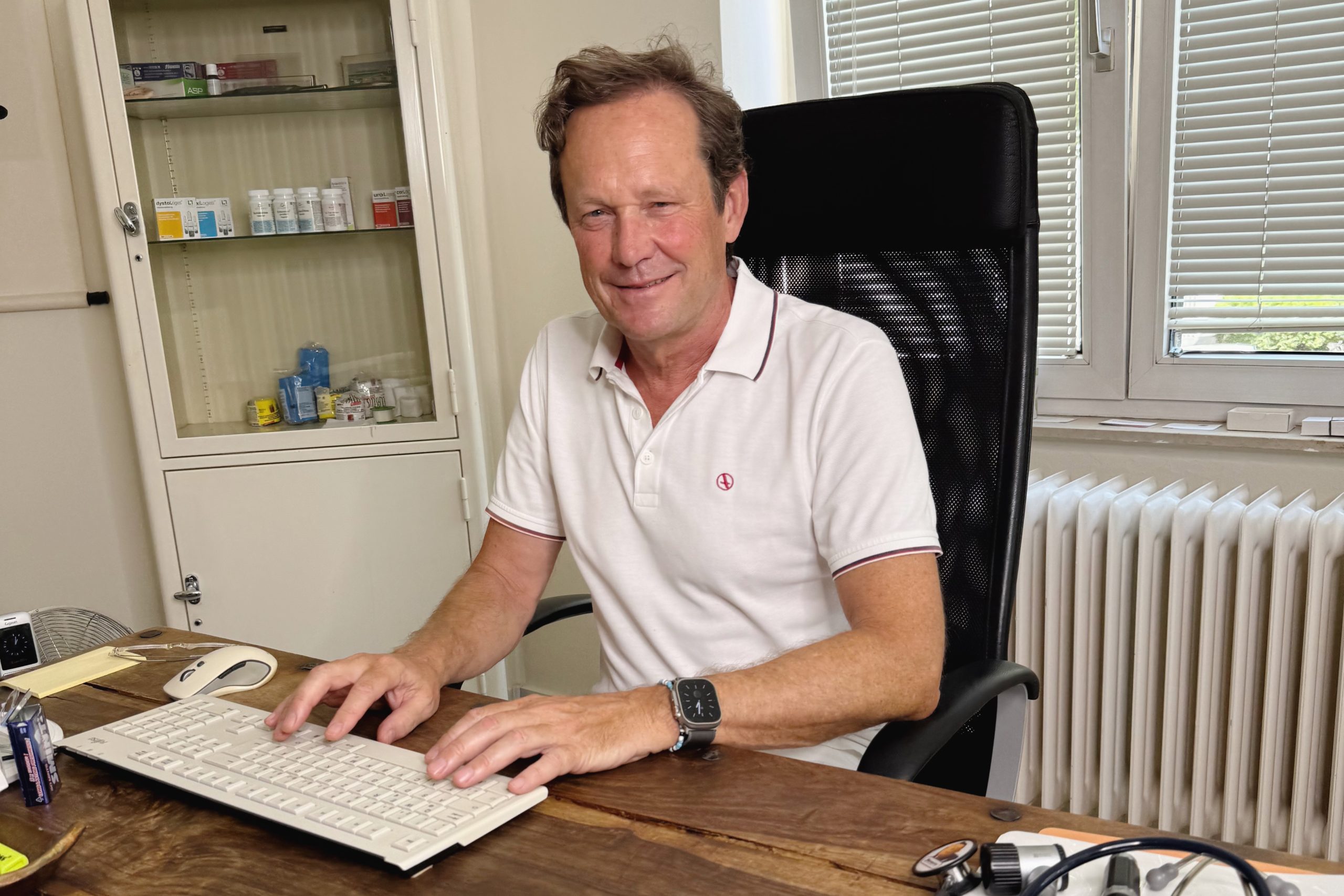 Dr. med. Wolfgang Decker